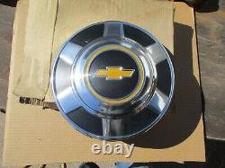 (1) Nos 1973-91 Chevy Pickup Truck Wheel Dog Dish Hub Cap 12 3/4 1 Ton Gm