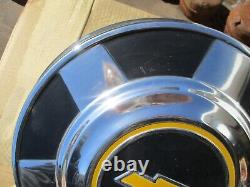 (1) Nos 1973-91 Chevy Pickup Truck Wheel Dog Dish Hub Cap 12 3/4 1 Ton Gm