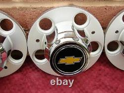 73-91 Chevrolet C/r Truck Blazer Suburban Nos 5 Lug Nos Gm Rally Center Caps