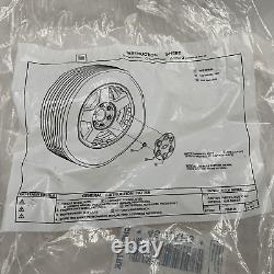 Chevy GMT800 22781435 Truck Series 8 Lug Bolt Wheel Hub Caps Rims Silver 9594125