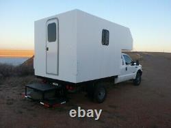 Fiberglass truck camper shell / service body cap