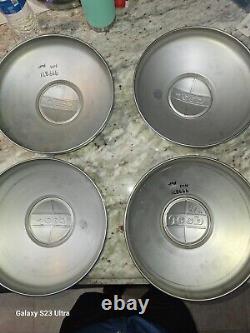 NOS 1963-1972 Wagoneer Gladiator J-Series Truck Dog Dish Hub Cap Full Size Jeep