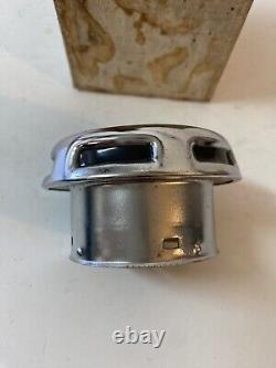 NOS Mint 1957 1958 1959 Chevrolet Truck Horn Cap Cameo Suburban Panel OEM Button