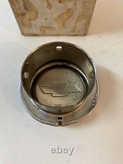 NOS Mint 1957 1958 1959 Chevrolet Truck Horn Cap Cameo Suburban Panel OEM Button