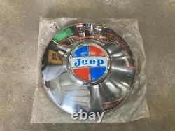 NOS Vintage Jeep Wagoneer Hub Cap Part 999871
