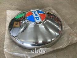 NOS Vintage Jeep Wagoneer Hub Cap Part 999871